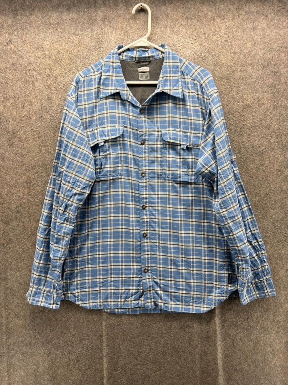 Columbia Shirt Men XL Blue Plaid Long Sleeve Button Up Lightweight Outdoors